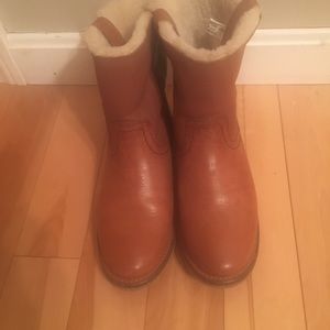 FRYE CELIA SHEARLING SHORT US 7.5